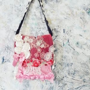 Crossbody bags: Handmade